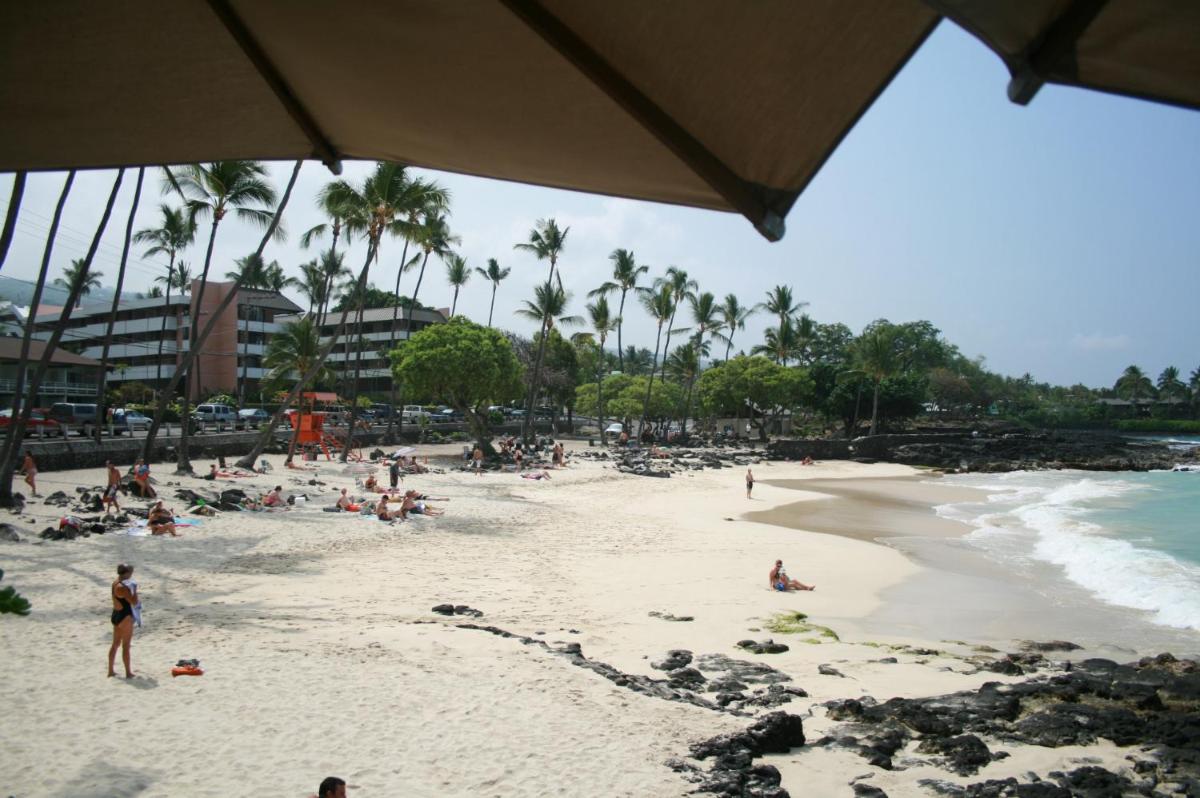 Hale Kania Kai - Surf & Racquet 3302 top floor 3bd/2bth - image 2