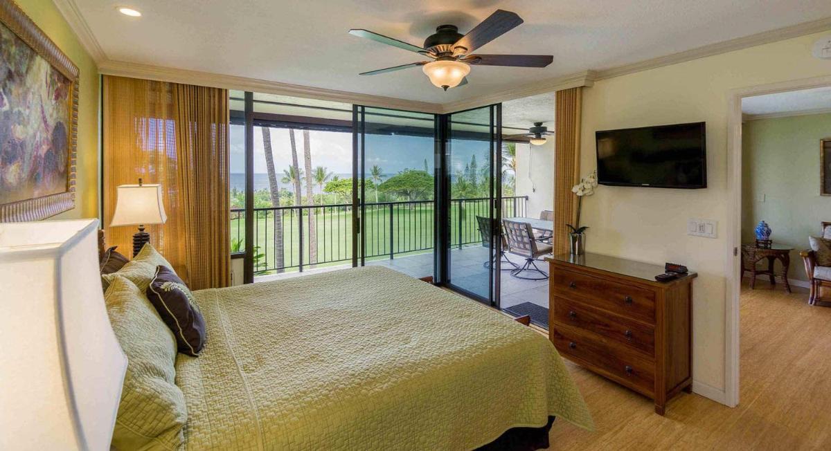 Country Club Villas #208 - image 4