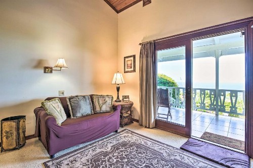 Kailua Kona Villa with Patio and Stunning Ocean Views!