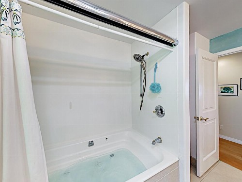 New Listing! 2-Acre Retreat with Pool Ocean Views home - image 10