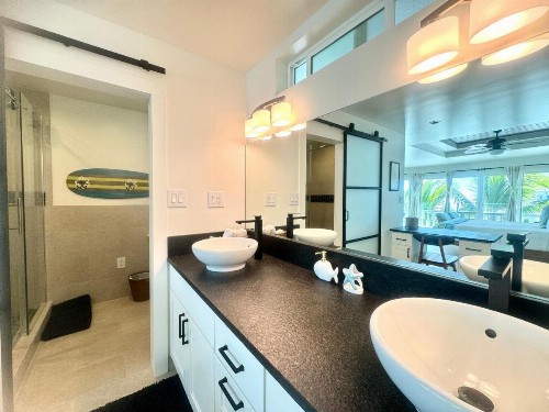 Kona Tiki Hotel - image 34
