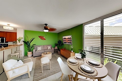 Island Getaway with Heated Pool - Walk to Dining condo