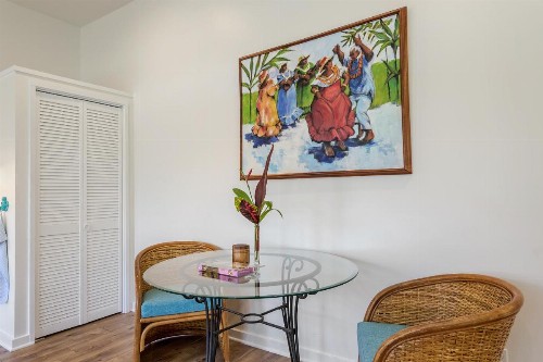 Hula Girl Cottage - image 4