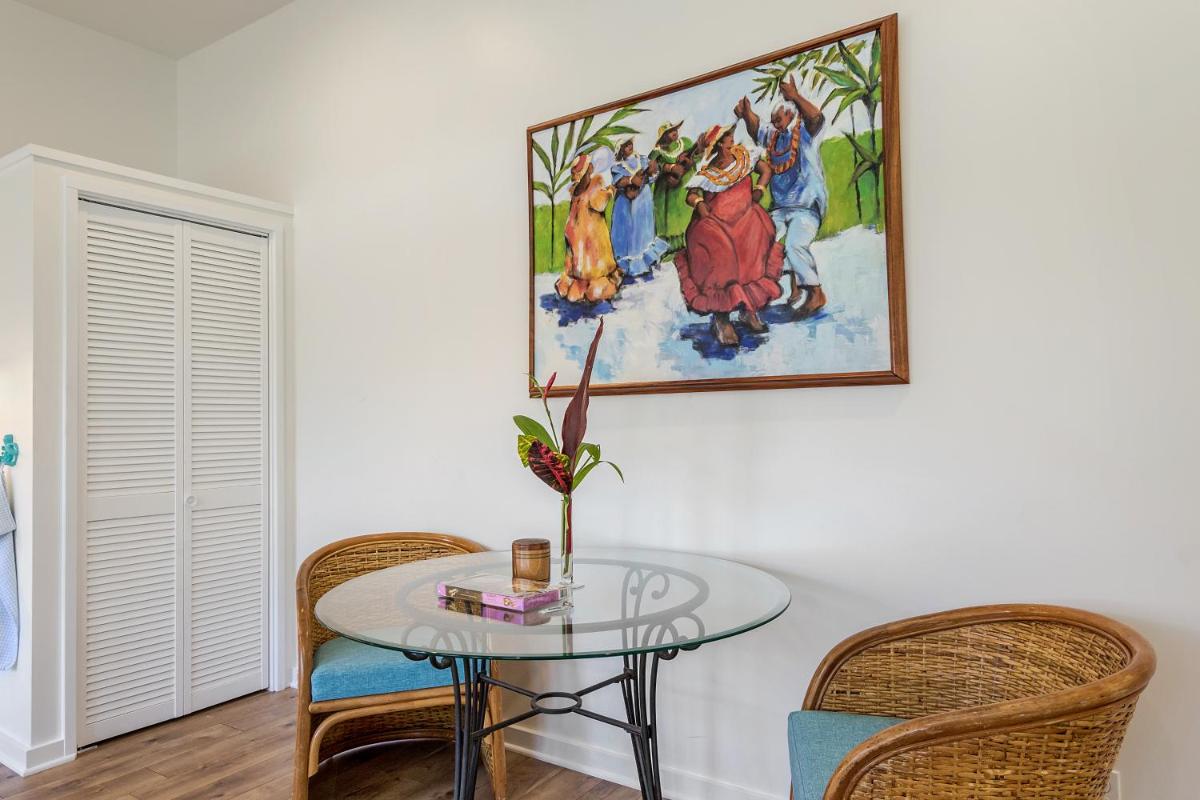 Hula Girl Cottage - image 4