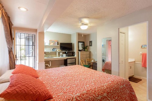 Air conditioned Hi'ilani Hideaway - image 30