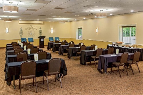 Four Points by Sheraton Kalamazoo - image 17