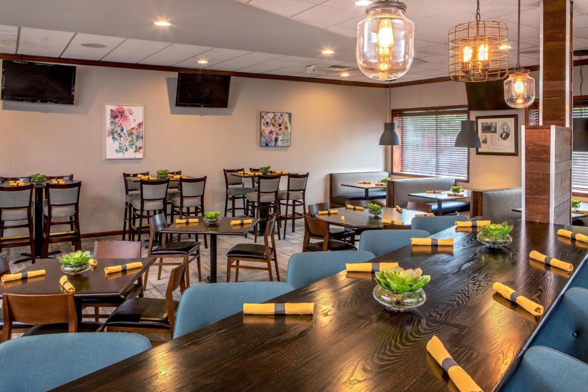 Four Points by Sheraton Kalamazoo - image 3