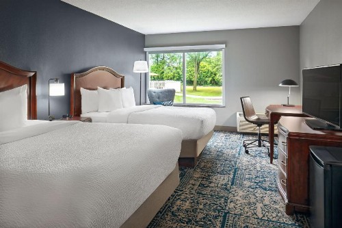 Four Points by Sheraton Kalamazoo - image 9