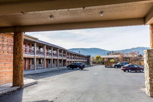 Econo Lodge Inn & Suites Kalispell - image 3