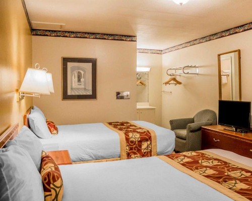 Rodeway Inn Kalkaska - image 39