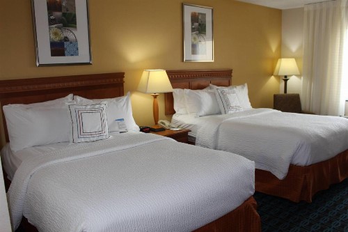 Fairfield Inn & Suites by Marriott Kansas City Liberty - image 5