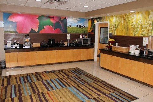 Fairfield Inn & Suites by Marriott Kansas City Liberty - image 7
