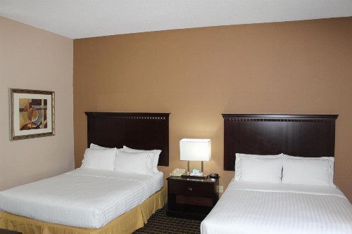 Holiday Inn Express Kansas City Liberty Missouri an IHG Hotel - image 15