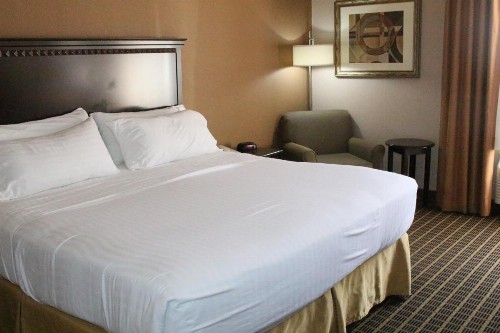 Holiday Inn Express Kansas City Liberty Missouri an IHG Hotel - image 28