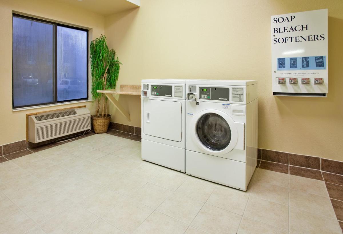 Holiday Inn Express Kansas City Liberty Missouri an IHG Hotel - image 4