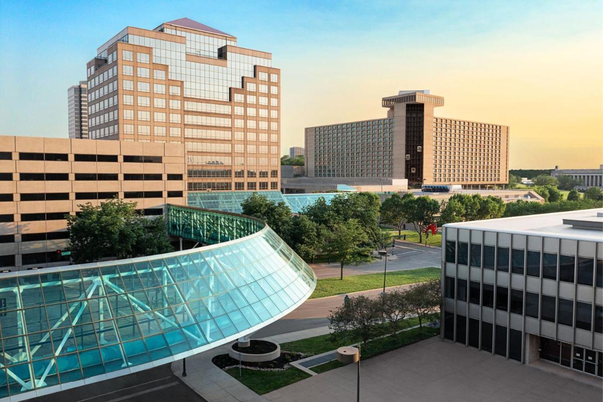 The Westin Kansas City at Crown Center - image 7