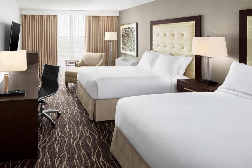 Hilton Kansas City Airport - image 12