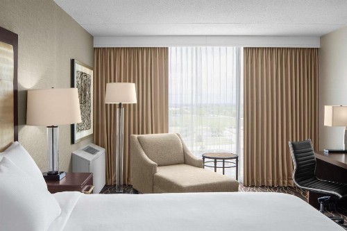 Hilton Kansas City Airport - image 19