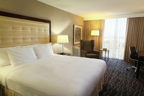 Hilton Kansas City Airport - image 26