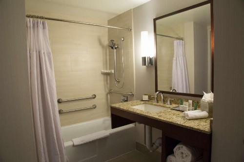 Hilton Kansas City Airport - image 39