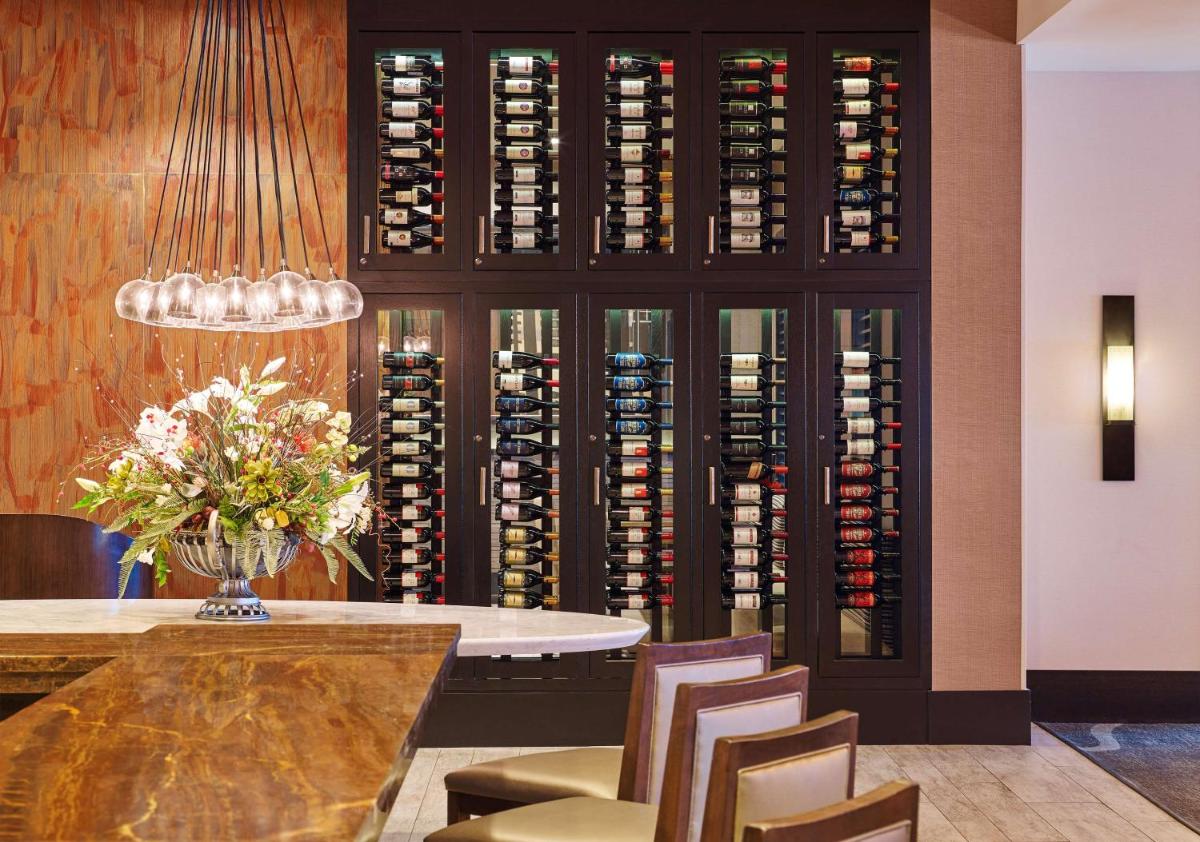 Hilton Kansas City Airport - image 7