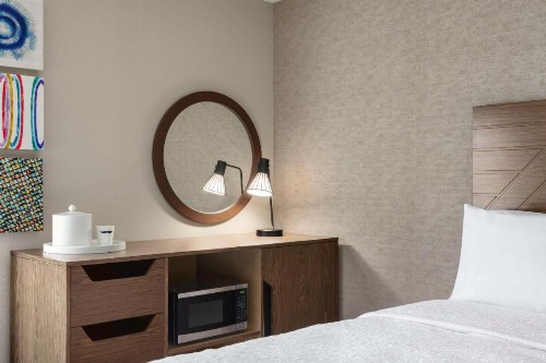 Hampton Inn Kansas City - Airport - image 15