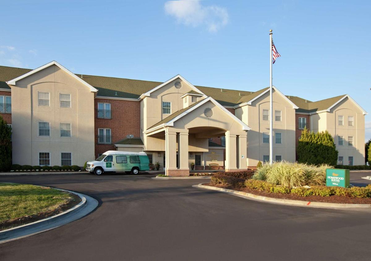 Homewood Suites by Hilton Kansas City Airport - main image