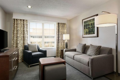 Homewood Suites by Hilton Kansas City Airport - image 19