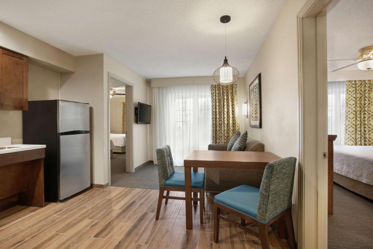 Homewood Suites by Hilton Kansas City Airport - image 3