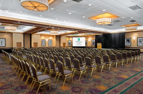 Embassy Suites Kansas City International Airport - image 47