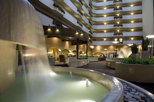 Embassy Suites Kansas City International Airport - image 7