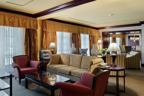 Hilton President Kansas City - image 14