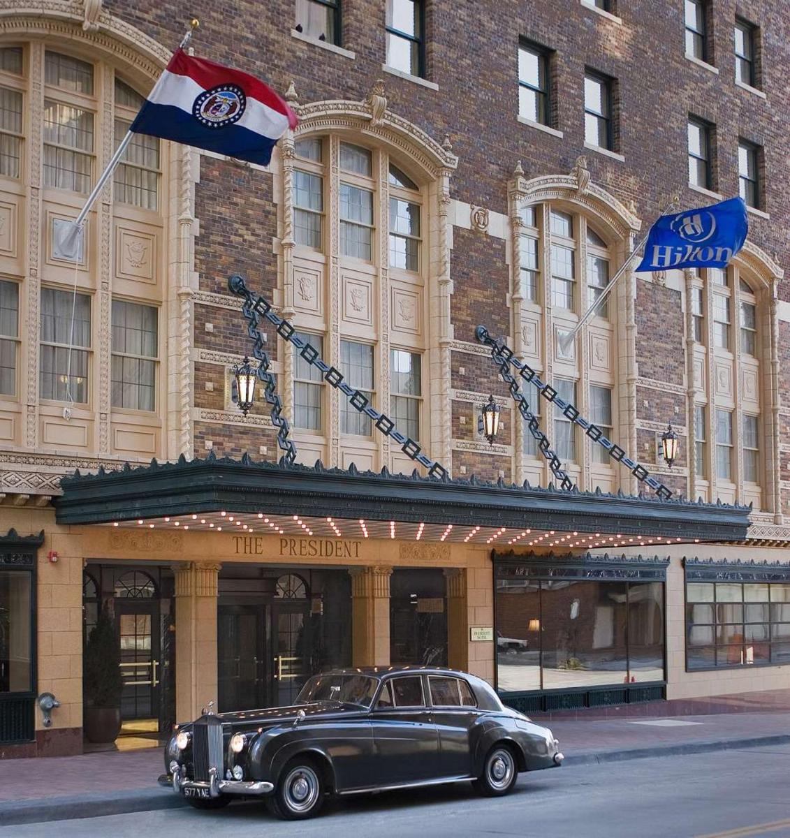 Hilton President Kansas City - image 2