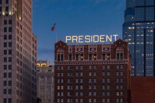 Hilton President Kansas City - image 3