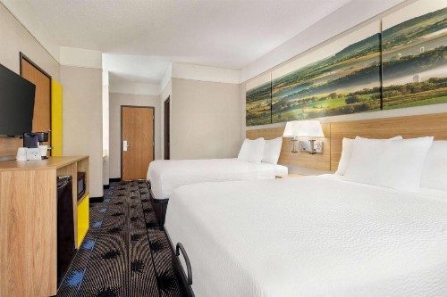 Days Inn by Wyndham Kansas City International Airport - image 13