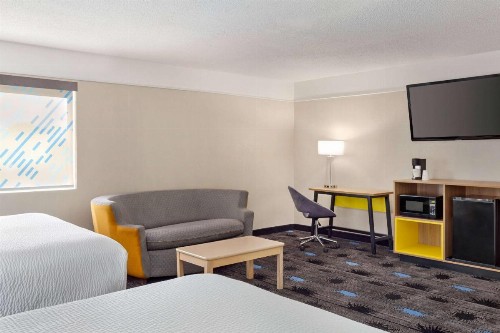 Days Inn by Wyndham Kansas City International Airport - image 19