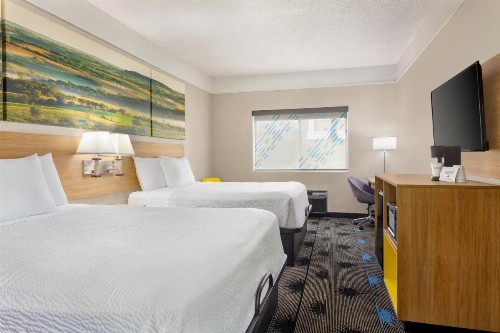 Days Inn by Wyndham Kansas City International Airport - image 38
