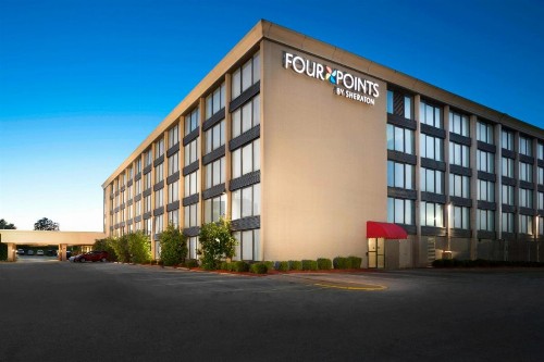 Four Points by Sheraton Kansas City Airport - image 12