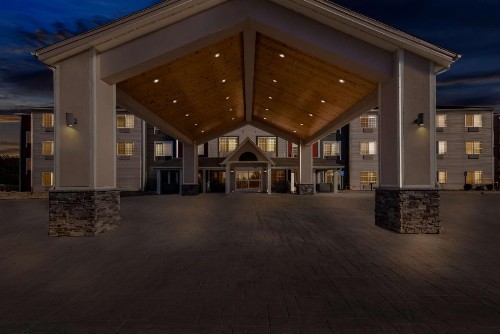 Best Western Worlds of Fun Inn & Suites - image 38
