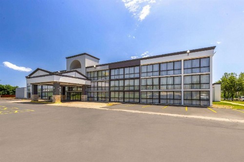 SureStay Plus Hotel by Best Western Kansas City Northeast - image 10