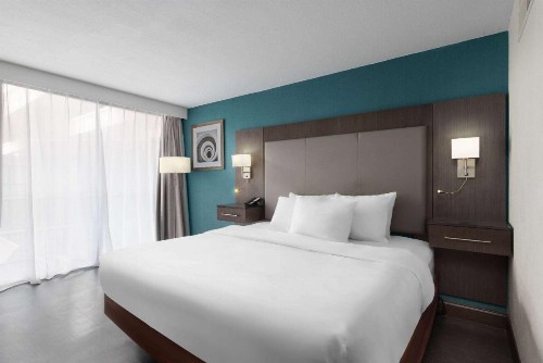 SureStay Plus Hotel by Best Western Kansas City Northeast - image 26