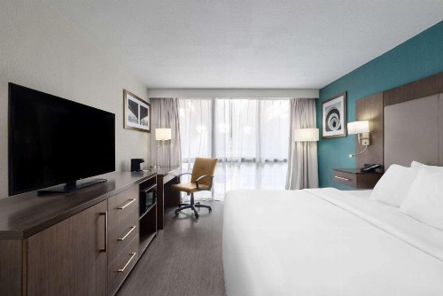 SureStay Plus Hotel by Best Western Kansas City Northeast - image 27