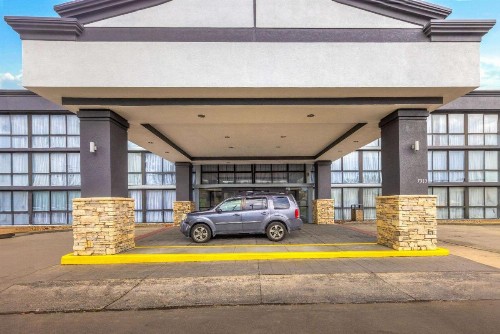 SureStay Plus Hotel by Best Western Kansas City Northeast - image 30