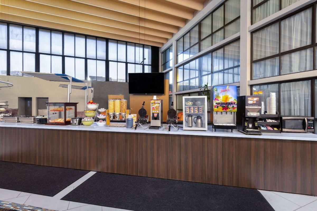 SureStay Plus Hotel by Best Western Kansas City Northeast - image 7