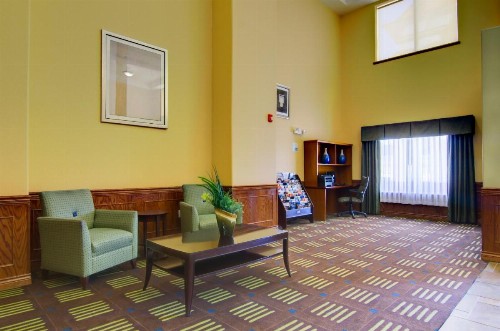 Holiday Inn Express Hotel & Suites Kansas City Sports Complex an IHG Hotel - image 41
