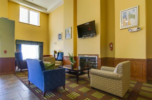Holiday Inn Express Hotel & Suites Kansas City Sports Complex an IHG Hotel - image 45