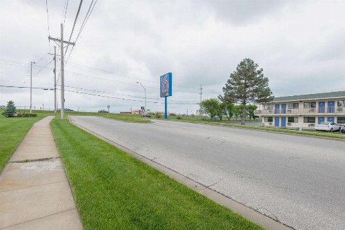 Motel 6-Kansas City MO - Airport - image 7