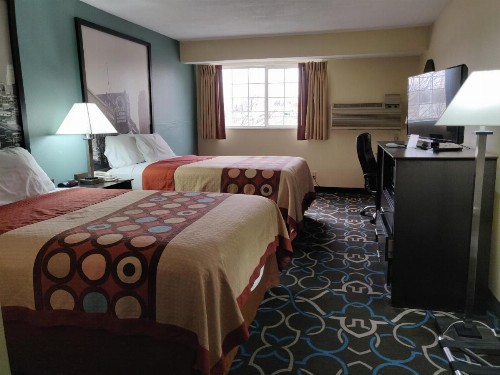 Super 8 by Wyndham Kansas City - image 15