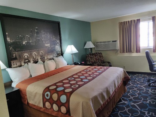 Super 8 by Wyndham Kansas City - image 18