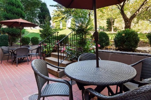 Best Western Plus Seville Plaza Hotel - image 11